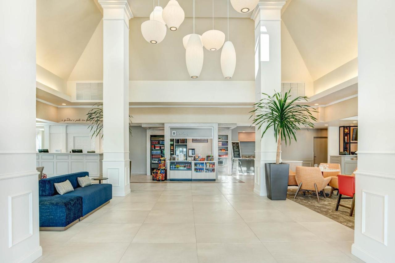 Hilton Garden Inn Lakewood Exterior photo