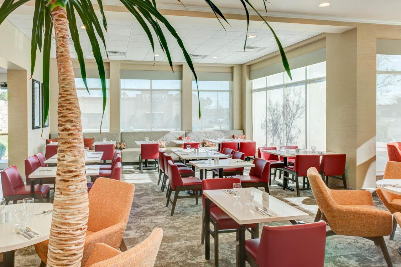 Hilton Garden Inn Lakewood Exterior photo